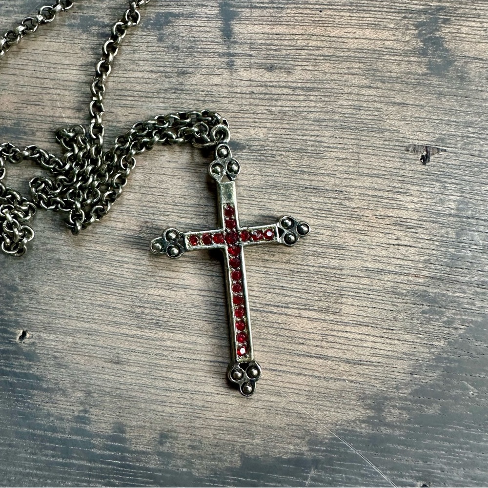 Vintage 00s red rhinestone metal cross necklace